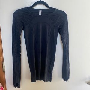 Lululemon Swiftly Tech Long Sleeve
